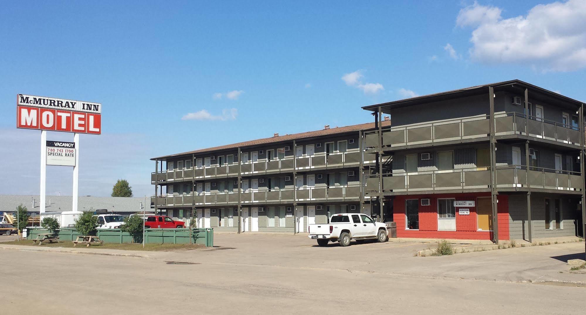 Mcmurray Inn Fort Mcmurray Exterior photo